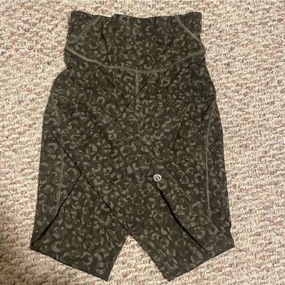 Lululemon Base Pace High-Rise Tight 25 Intertwine Camo Medium Olive Multi Size 2